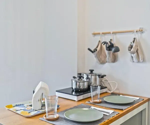 Wanderlust Apartment *
